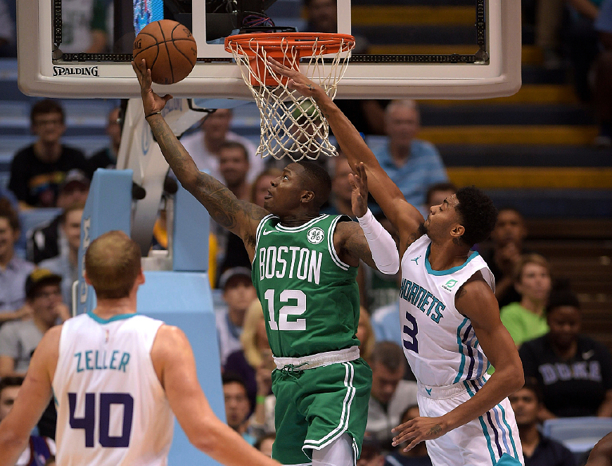 星空体育app下载这也行？波士顿凯尔特人窗口期绝杀压哨巴塞罗那关键时刻更衣室发声，夏洛特黄蜂造点机会备战德国杯的简单介绍